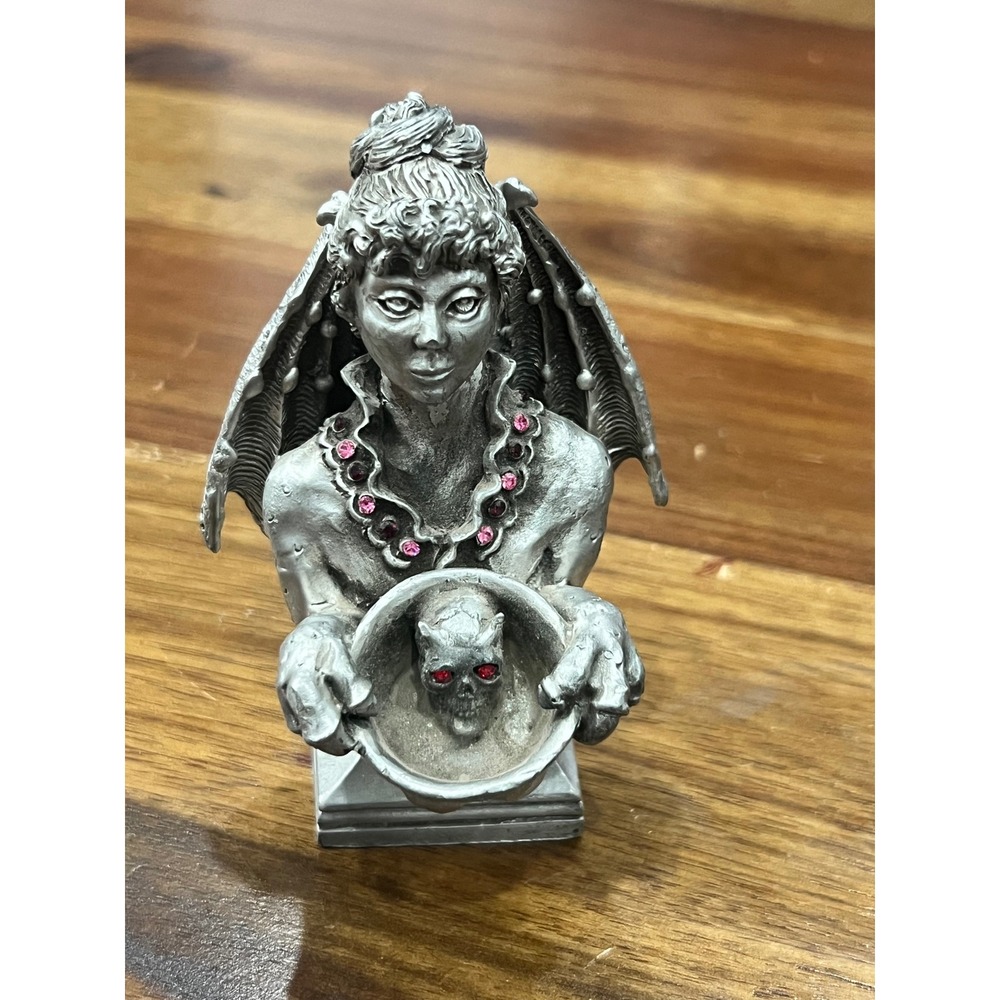 Vintage 1987 Rawcliffe Pewter Gargoyle Vampire Bust 4246 Red‎ Gem Eyes Gothic